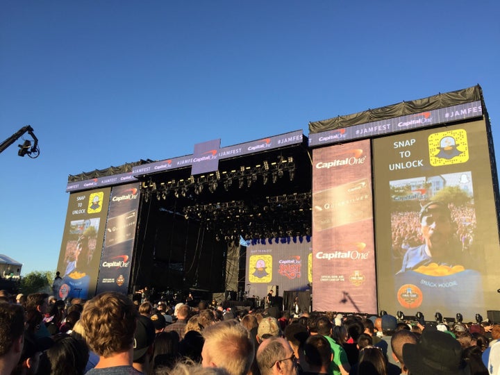 <p>Tagboard Snapchat Concert Display- Capital One Jamfest, Arizona</p>