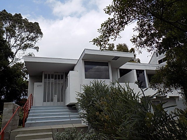 <p>Rudolph Schindler’s house for progressive socialite Victoria McAlmon. </p>