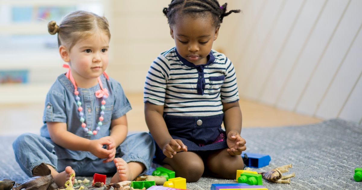 Lessons For Life How Toddlers Make Friends HuffPost UK
