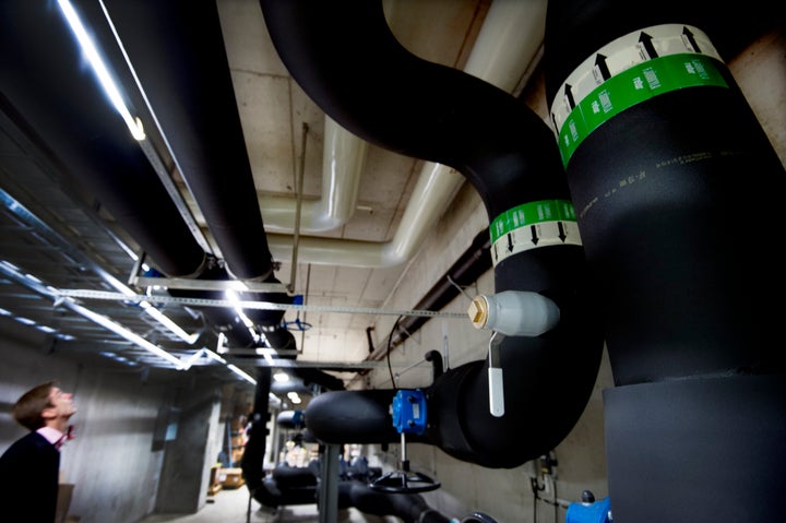 Top: Interxion's data centre in northern Stockholm. Bottom: The company's heat recovery system where the excess heat produced by the company's cooling system is recovered by Fortum Värme and used to heat thousands of homes. 