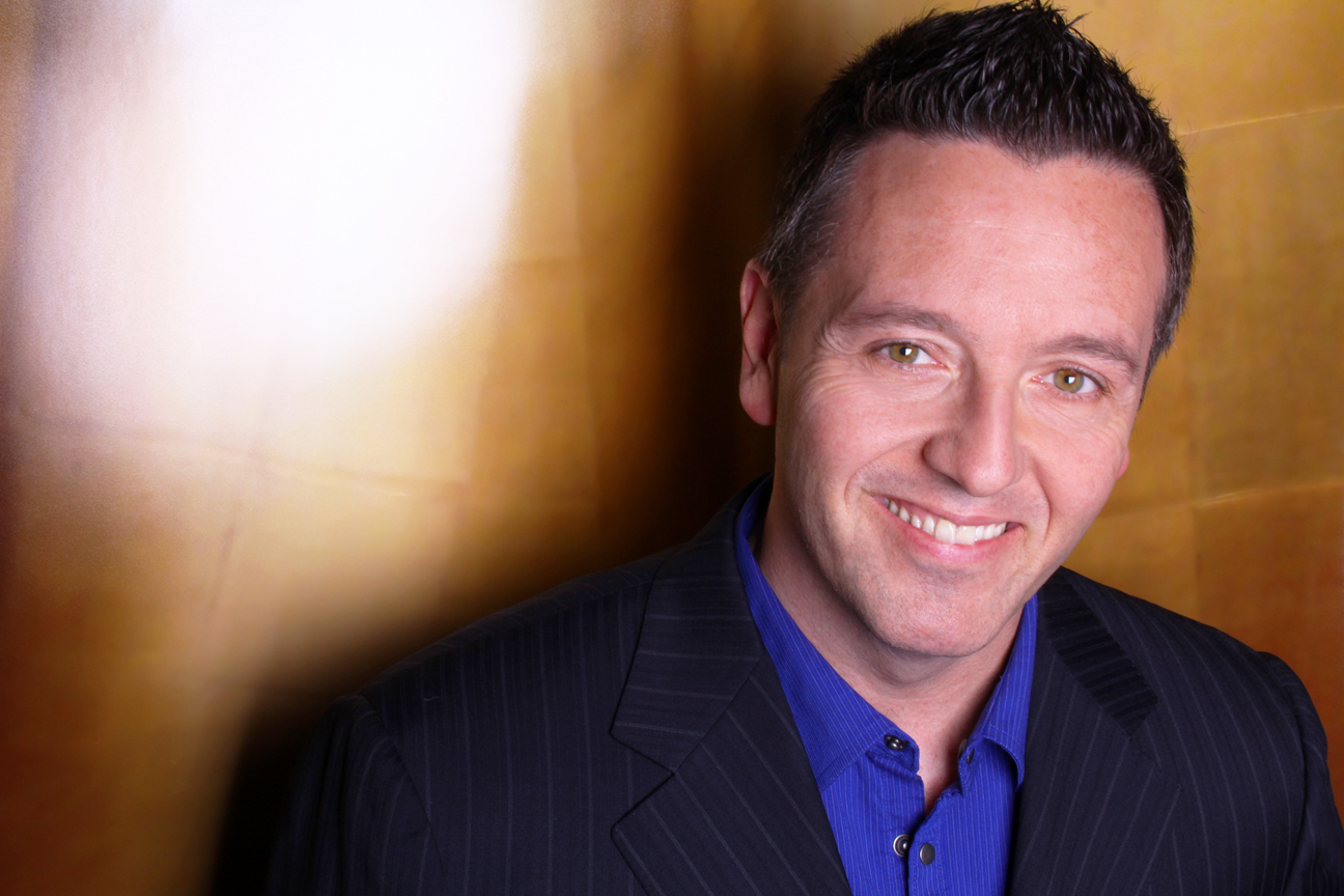 Acclaimed Psychic John Edward Don T Let Others Questioning Who You Are   592759531600002400ddceb7 