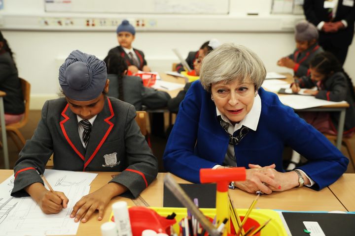 Schools could face cuts of almost 3% under a Tory government, say IFS 
