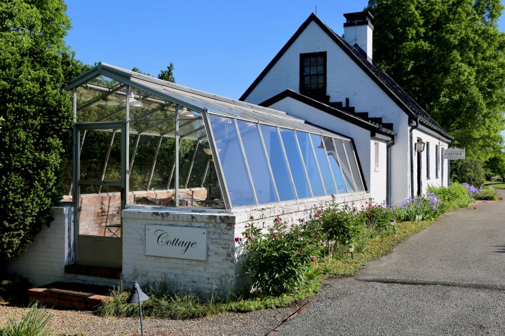 The 1804 Inn & Cottages
