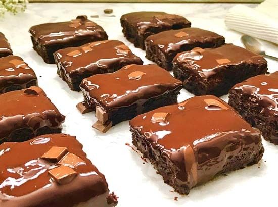 Paleo Triple Chocolate Brownies
