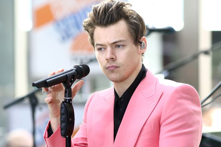 Manchester Bombing: Harry Styles Calls 14-Year-Old Freya Lewis As She ...