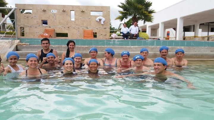 Last year, the artisans took a trip to the thermal hot springs in Paipa, Colombia.