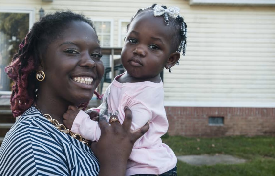 Kadajah, 17, with her 17-month-old daughter, Ivori, in South Carolina.