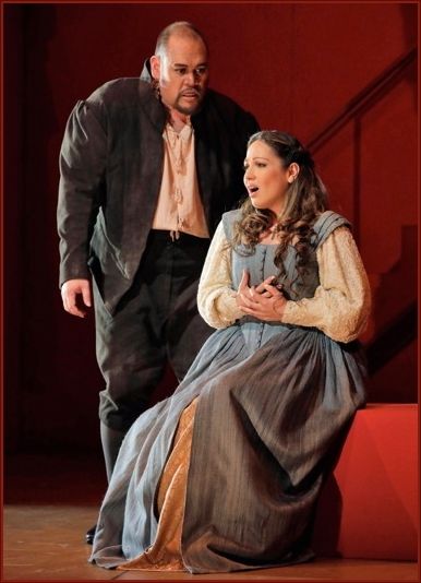 Quinn Kelsey as Rigoletto and Nino Machaidze as Gilda. SF Opera (2017).