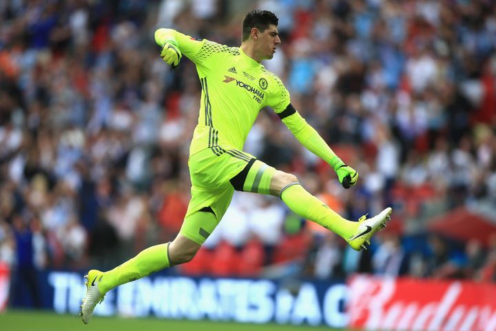 LONDON, ENGLAND - MAY 27: Thibaut Courtois of Chelsea celebrates his teams first goal during the Emirates FA Cup Final between Arsenal and Chelsea at Wembley Stadium on May 27, 2017 in London, England. (Photo by Ben Hoskins - The FA/The FA via Getty Images) Ben Hoskins - The FA via Getty Images