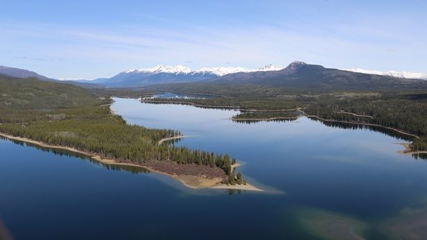 Canada’s northern landscapes, including the boreal mountains of Yukon Territory pictured here, present a globally significant opportunity to conserve large areas free from major human disruption. 