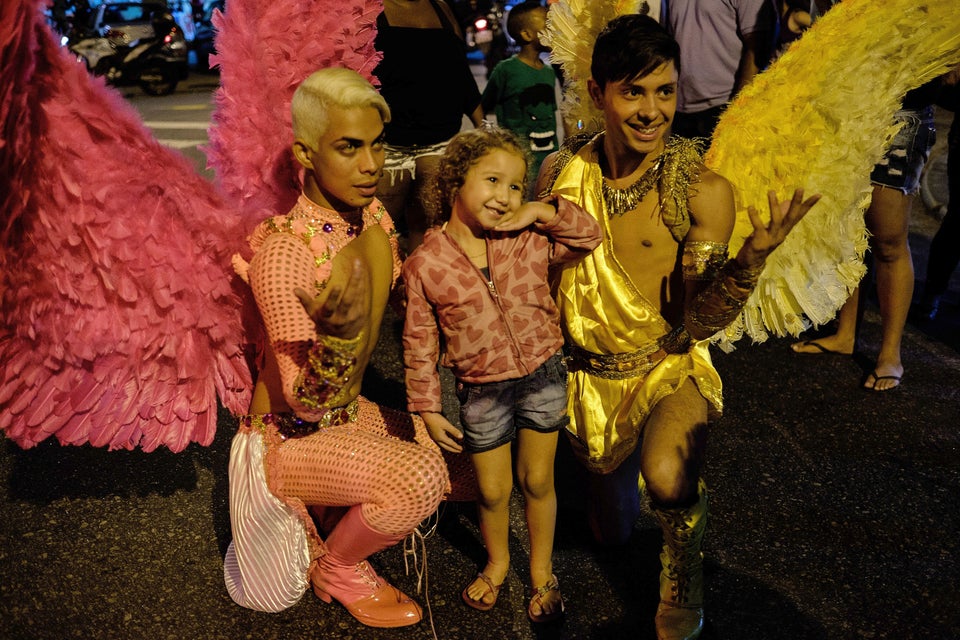 28 Photos Of Kids At Pride Parades Who Know That Love Is Love