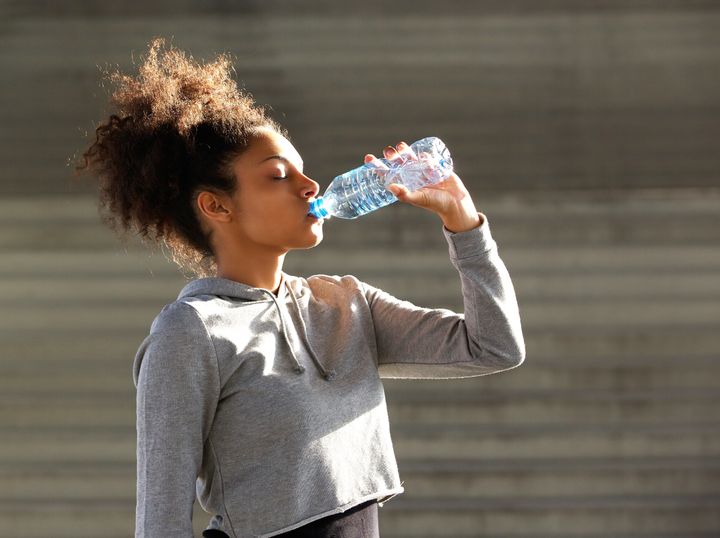 To prevent dehydration, men should drink 13 cups of water per day, and women should drink 9 cups.