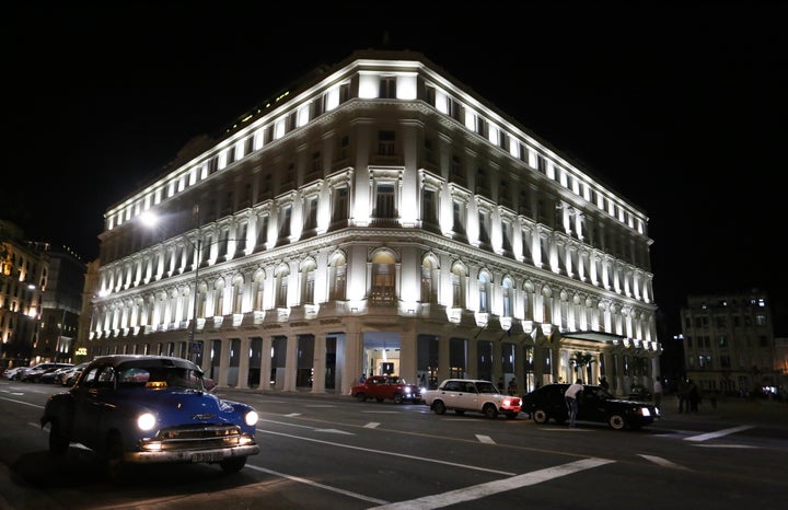 The Gran Hotel Manzana at night. 