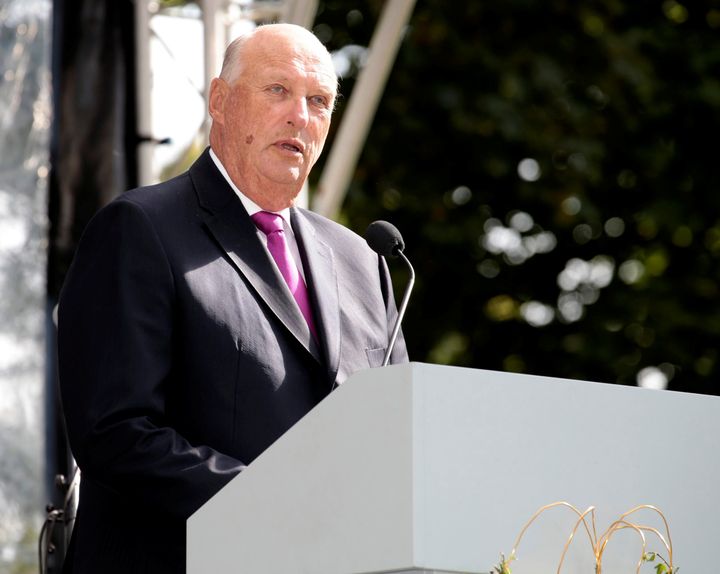 Norway's King Harald V has said he will attend a June 19 meeting of religious and indigenous leaders on combating deforestation and climate change.