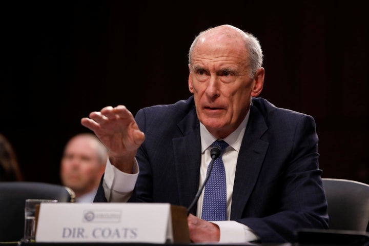 Director of National Intelligence Daniel Coats testifies before a Senate Intelligence Committee hearing on Capitol Hill in Washington, D.C., U.S., June 7, 2017. (REUTERS/Aaron P. Bernstein)