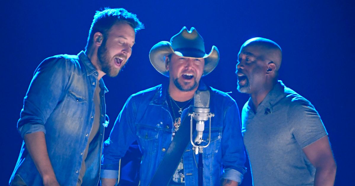 CMT Music Awards Open With Powerful Gregg Allman Tribute | HuffPost ...