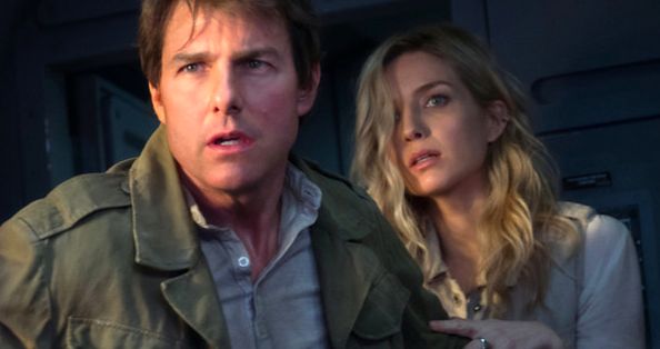 Tom Cruise and Annabelle Wallis star in 'The Mummy'