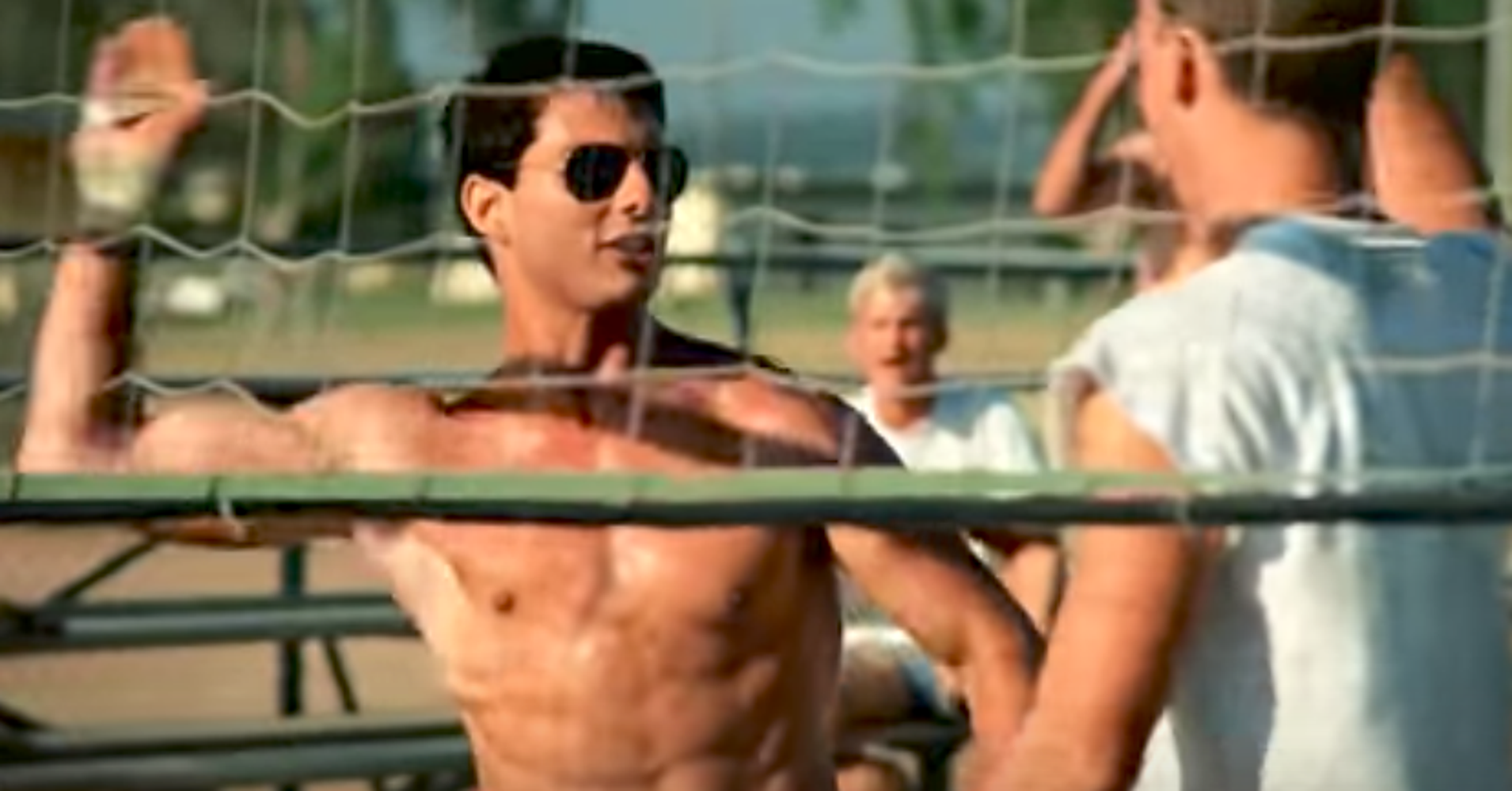 Tom Cruise Hints That 'Top Gun 2' May Get A Volleyball Scene | HuffPost