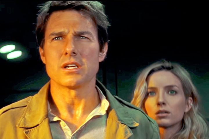 Tom Cruise and Annabelle Wallis in “The Mummy”