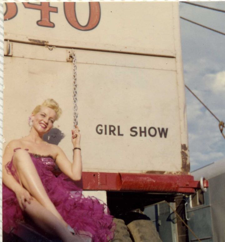<p>The Girlie Show</p>