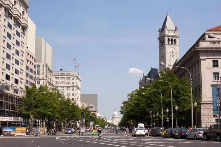 Pennsylvania Avenue, NW, envisioned with a 200-foot height maximum (left), a width-to-height ratio of 1:1.25.