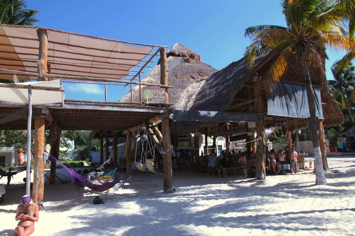 Treehouse Yoga on Playa Norte