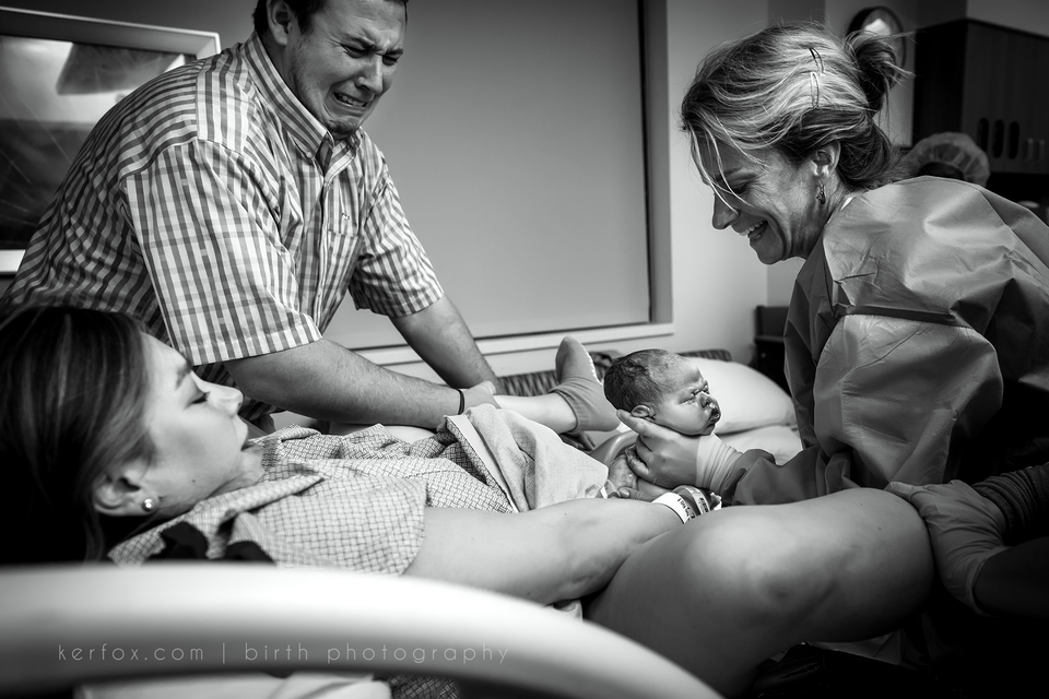 29 Magical Photos Of Dads In The Delivery Room Huffpost Life