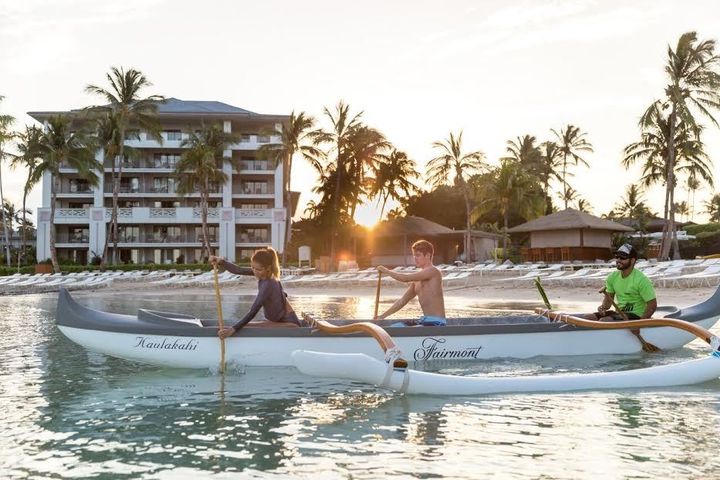 <p>Morning canoe experience at Fairmont Orchid. </p>