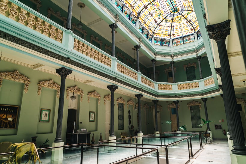<a rel="nofollow" href="https://www.thetravelpockets.com/new-blog/48-hours-in-cuba" target="_blank">The gorgeous architecture