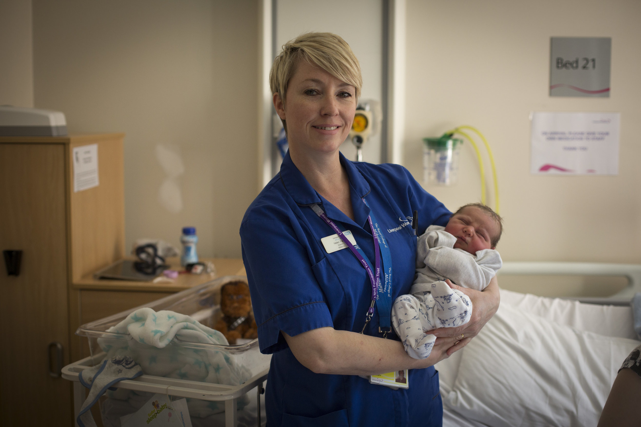 'My Midwife' Photos Capture The Beautiful Bonds Formed By Mums And ...