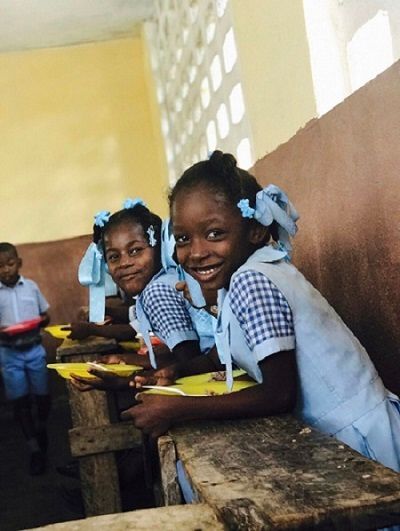 <p> School feeding in Haiti is one of the most important of the World Food Programme’s projects. The meals reduce malnutrition while improving class attendance and performance. </p>