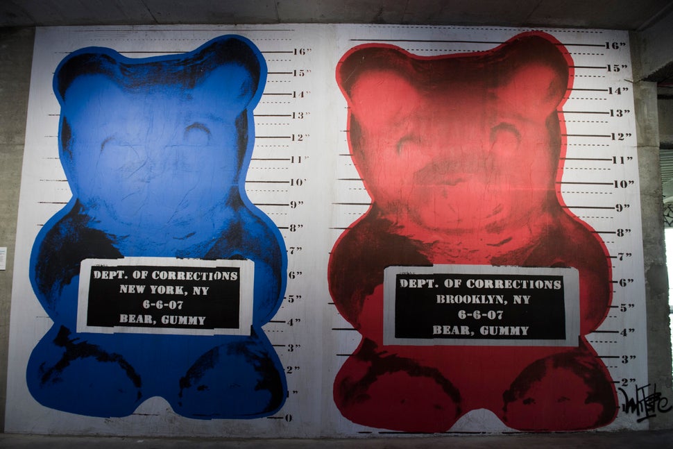 WhIsBE, "Vandal Gummy Blue & Red" 