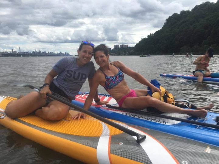 Jules Gismondi& Stefani (author) on Manhattan Kayak & SUP - SUP Tour