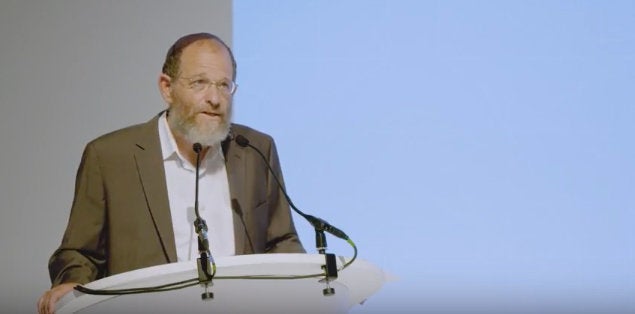 Rabbi Dr. Alon Goshen-Gottstein, director of the Elijah Interfaith Institute, speaks at a press conference announcing the "Make Friends" initiative.