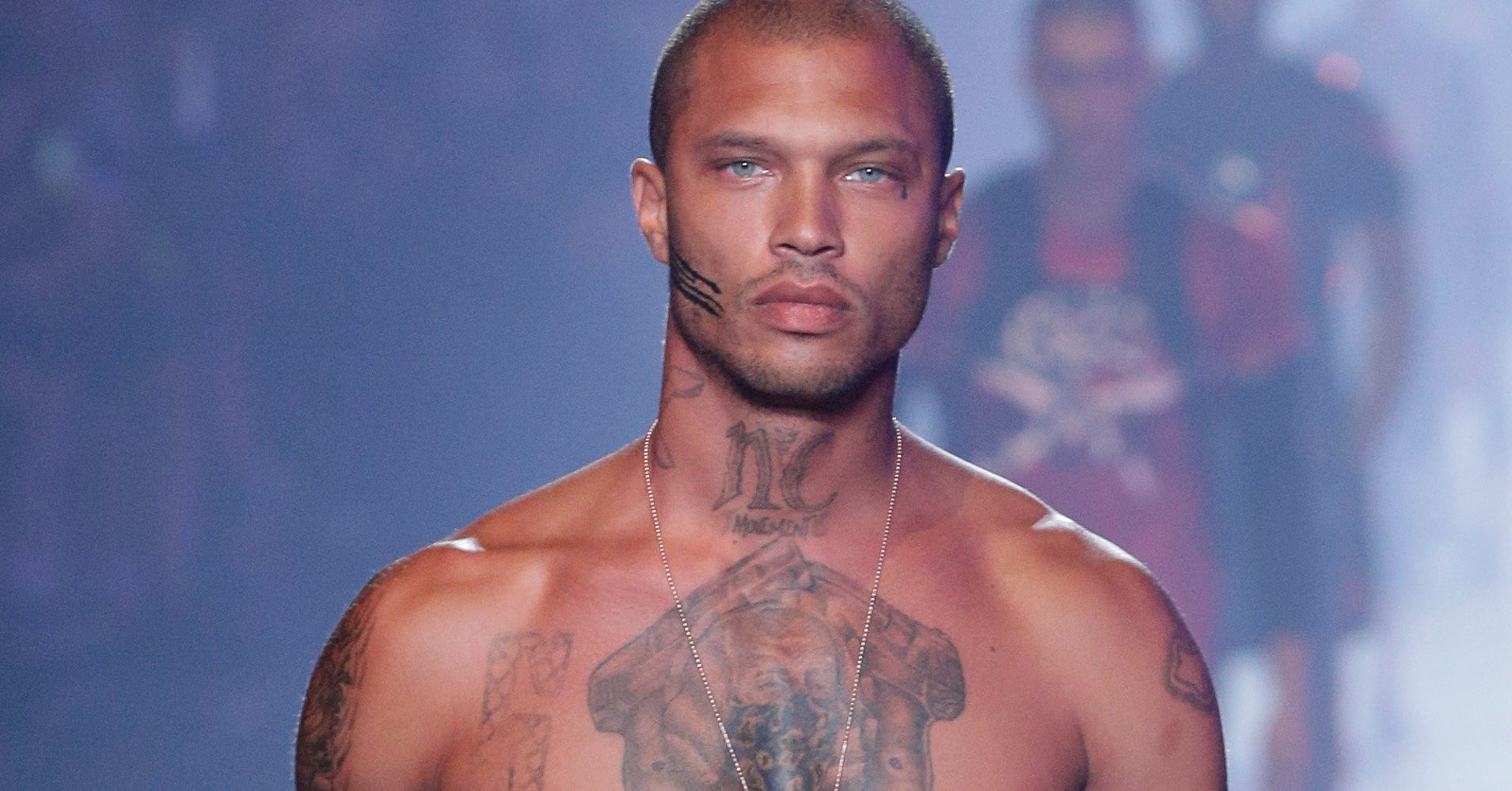 All Eyes Are On ‘Hot Convict’ Jeremy Meeks At Milan Fashion Week HuffPost