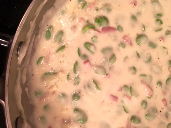 A light béchamel with speck and favas