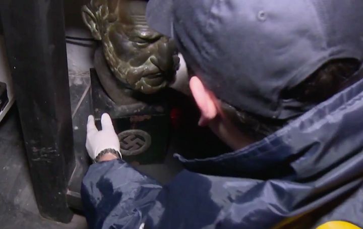 A bust is recovered from the collector's home 