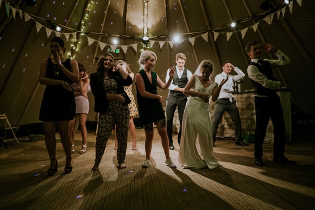 10 Ways To Wow Guests With Surprise Wedding Dances Huffpost