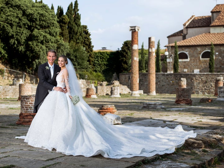 Victoria Swarovski's Wedding Dress Weighed 46kgs And Was Covered In 500,000  Crystals