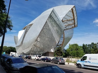 Fondation Louis Vuitton, Paris, France