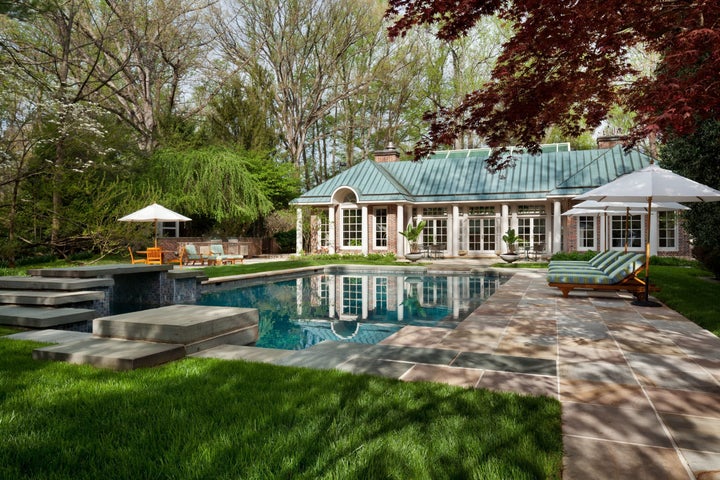 Indoor and outdoor pools make the most of Virginia's seasons.