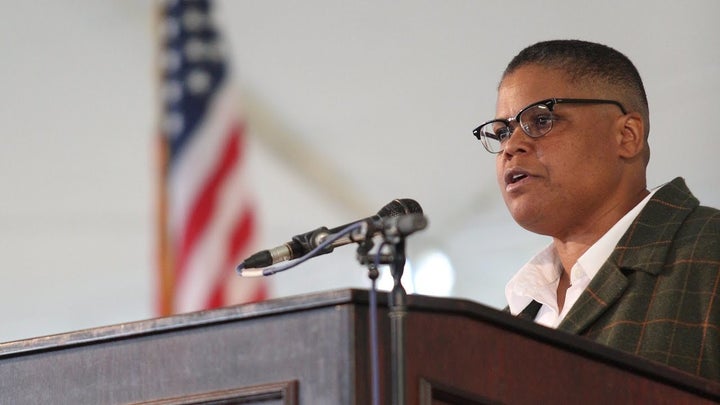 Professor Keeanga-Yamahtta Taylor Delivers Keynote at Hampshire College's 2017 Commencement Ceremony