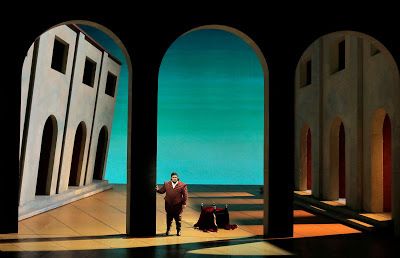 Michael Yeargan's set for Act II of Rigoletto 