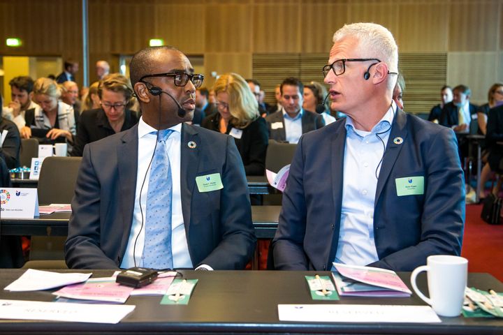 Frank Okoisor (L) CEO Toyota Denmark and Mads Nipper (R) CEO Grundfos at a recent British Chamber Sustainability summit