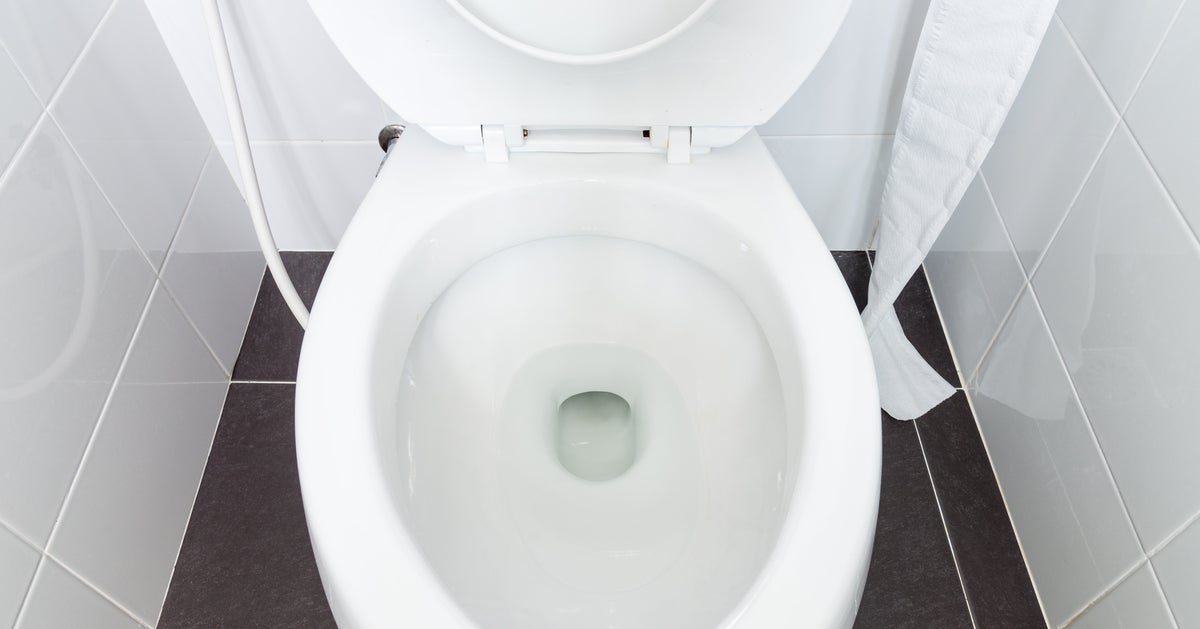 We've Hit Peak Beauty Hack With People Using Toilet Seat Covers To Blot