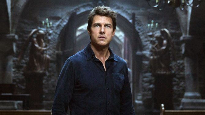 Tom Cruise stars in the critically derided "The Mummy."