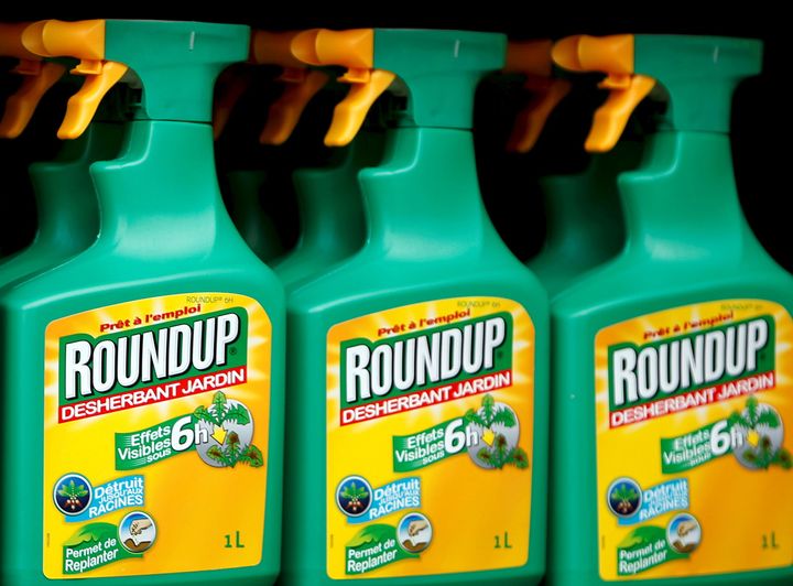 Glyphosate, the active ingredient in Monsanto Co’s popular Roundup weed killer, will be added to California’s list of chemicals known to cause cancer on July 7.