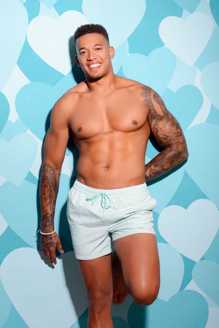 Simon has been voted off 'Love Island'