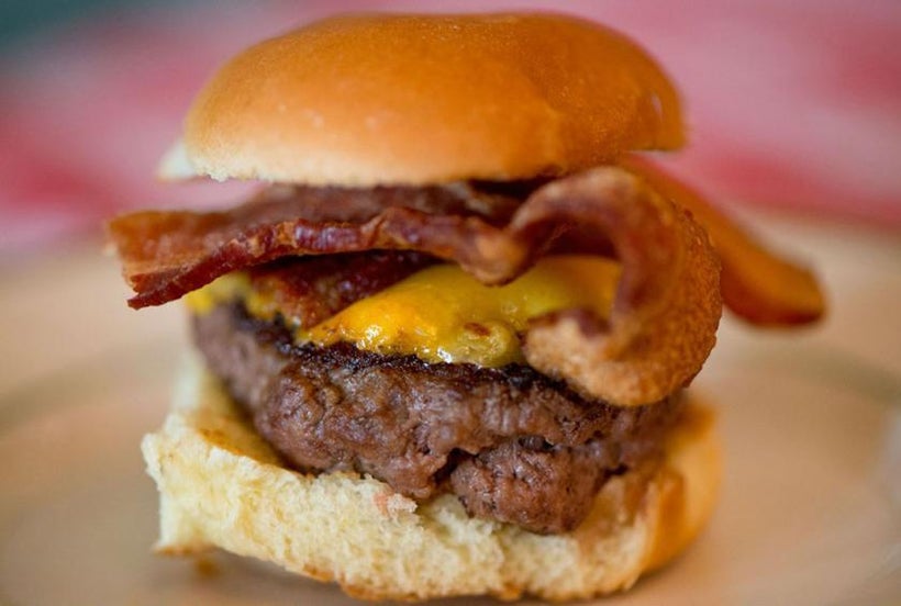 The Best Burgers In New York City Huffpost Strong P J Clarke 39 S Cadillac