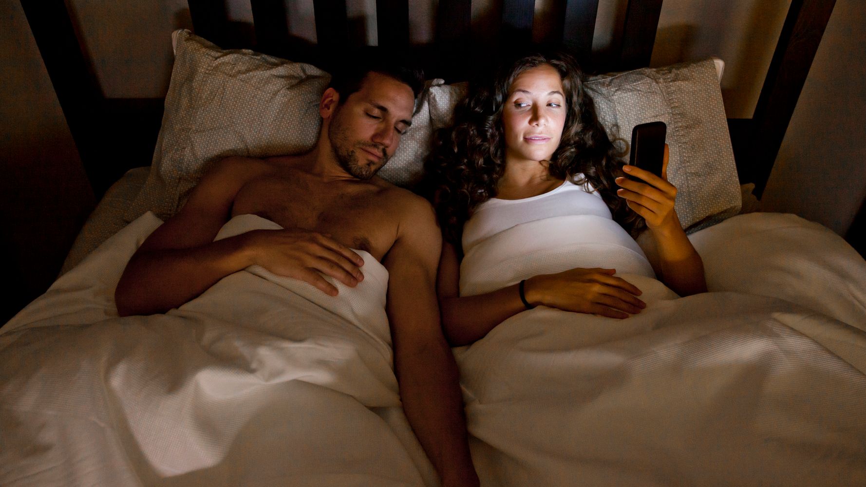 9 Ways To Ruin Your Marriage Right Before Bed Huffpost Life